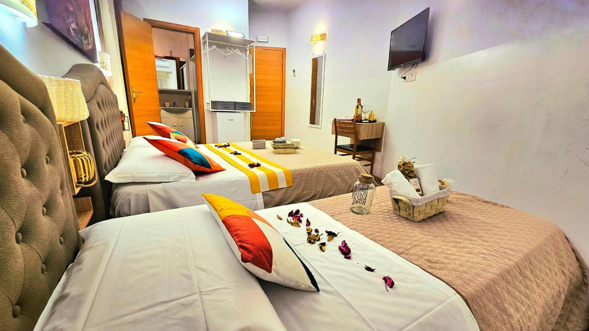 A Casa Simpatia - Check-In Via Bixio, 41 Hotel Rome Bagian luar foto