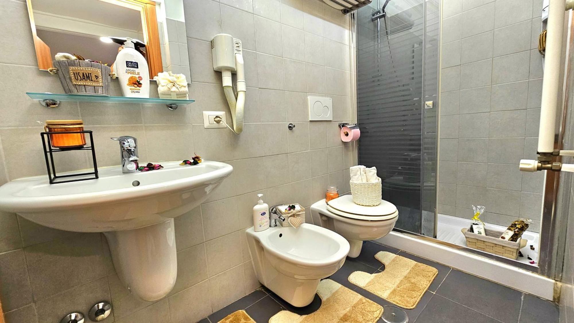 A Casa Simpatia - Check-In Via Bixio, 41 Hotel Rome Bagian luar foto